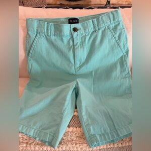 The children’s place boys Sz 14 Aqua Shorts